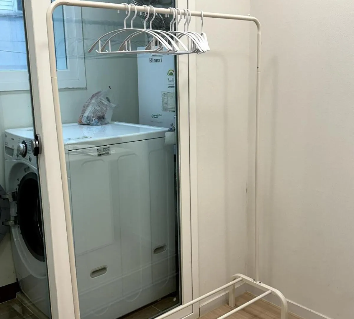 Апартаменты Near Gocheok Dome, 2 Rooms, 2 Supersingle Beds, 4 People Сеул Южная Корея