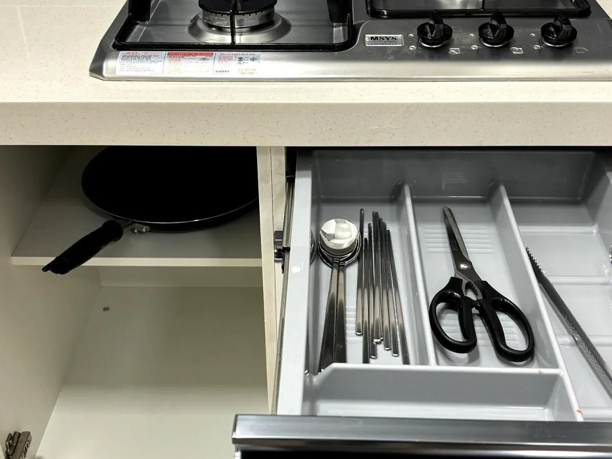 Apartman Near Gocheok Dome, 2 Rooms, 2 Supersingle Beds, 4 People Szöul