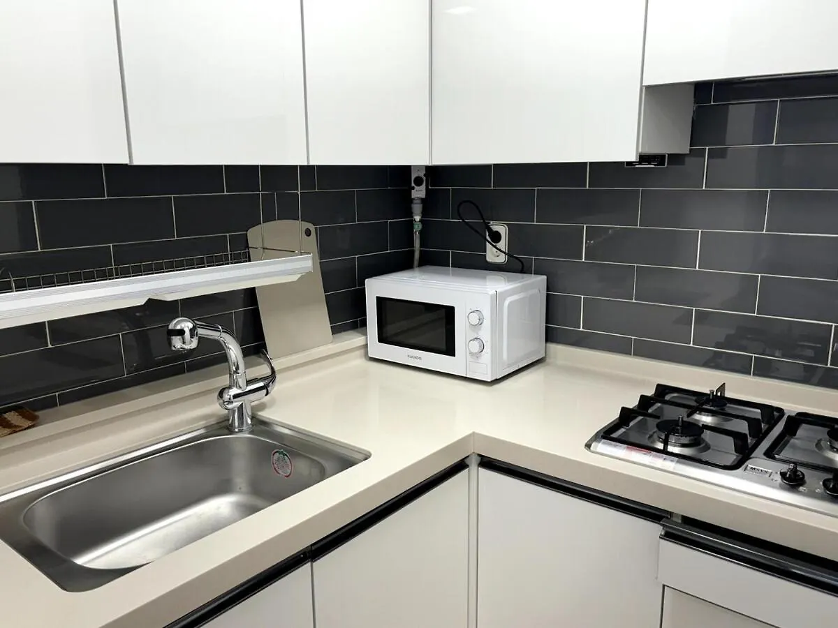 Near Gocheok Dome, 2 Rooms, 2 Supersingle Beds, 4 People Szöul 0*,