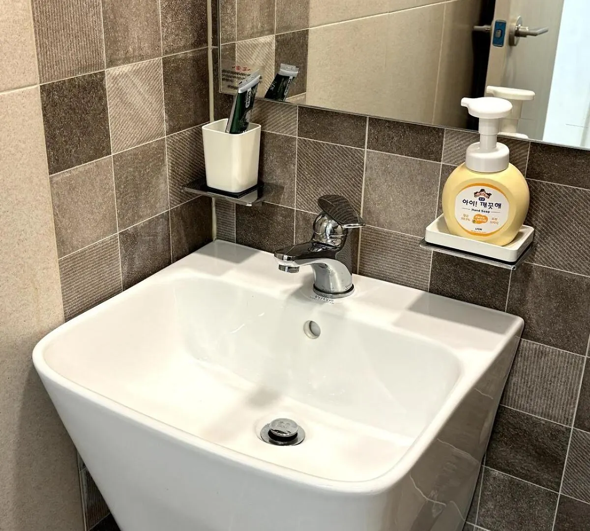 Near Gocheok Dome, 2 Rooms, 2 Supersingle Beds, 4 People Szöul